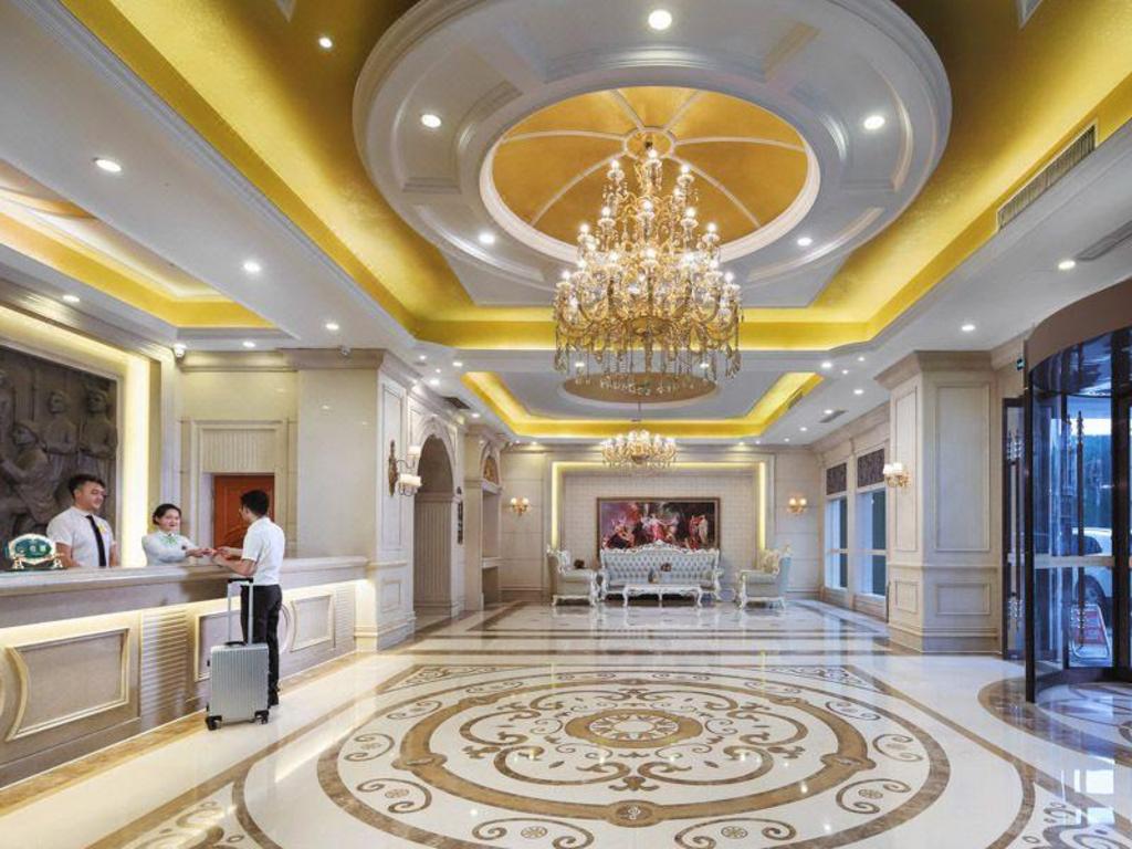 Фото отеля 2