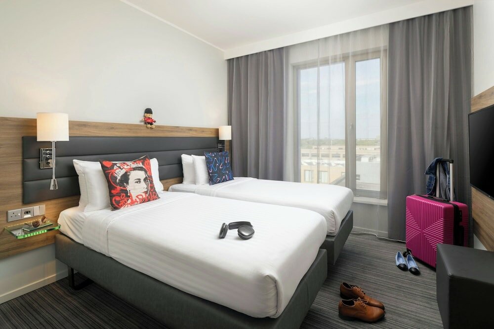 Фото Moxy London Excel
