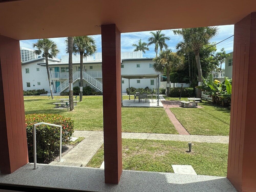 Фото Rolo Beach Hotel