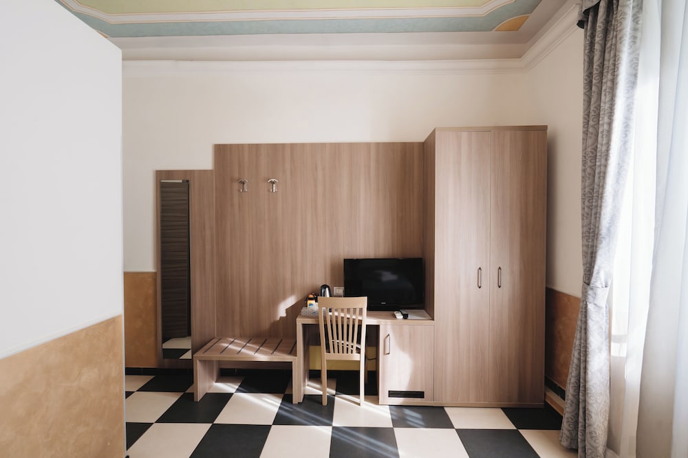 Фото Hotel Centro Cavour Roma