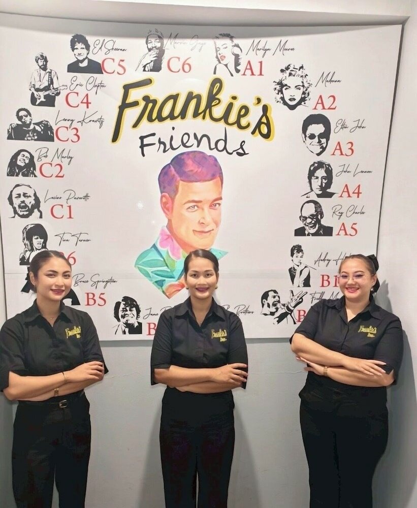 Фото Frankie's Inn
