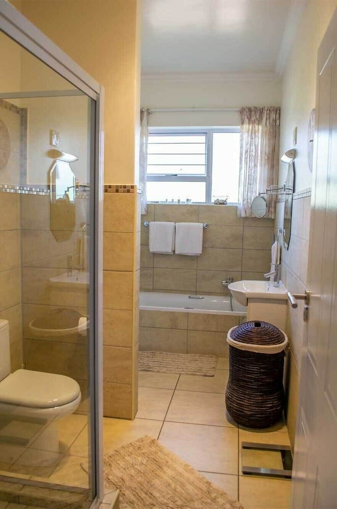 Фото Amohela Guesthouse