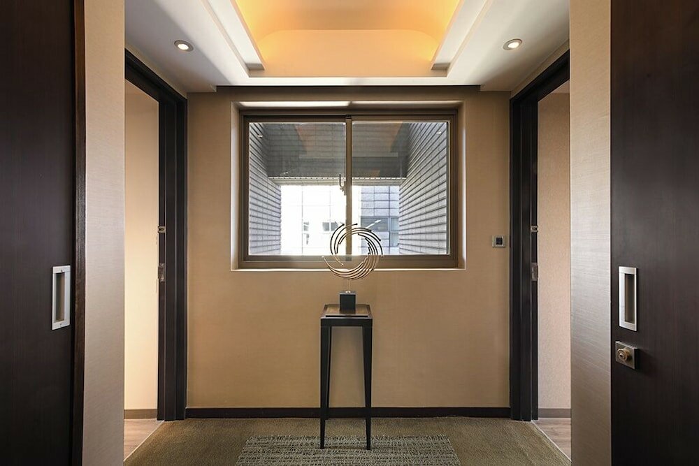 Фото Park Taipei Hotel