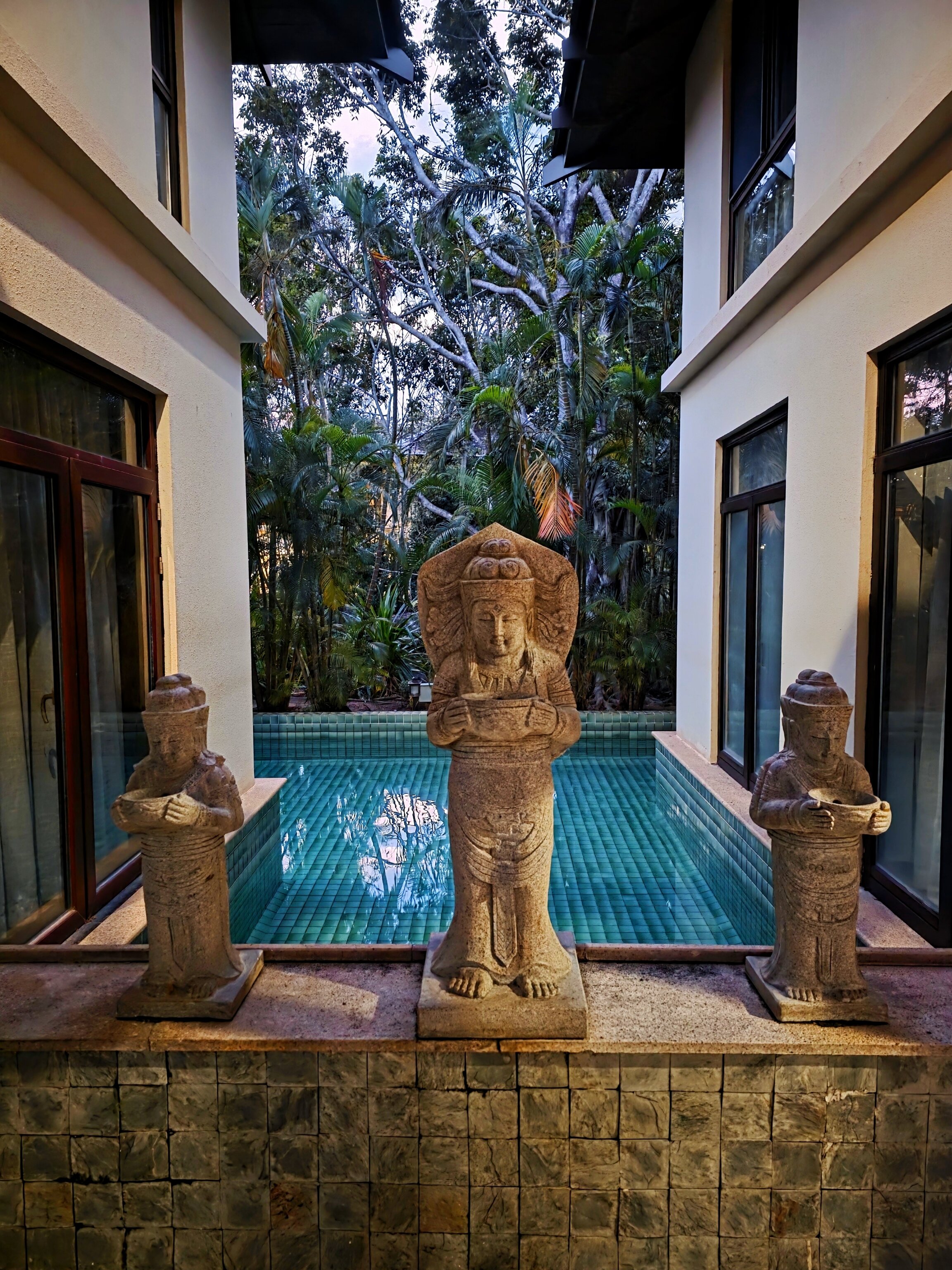 Фото Yalong Bay Villas and SPA