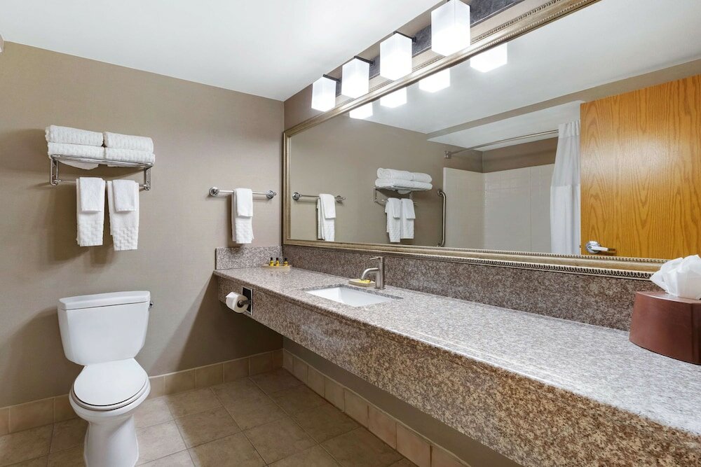 Фото Best Western Plus North Las Vegas Inn & Suites