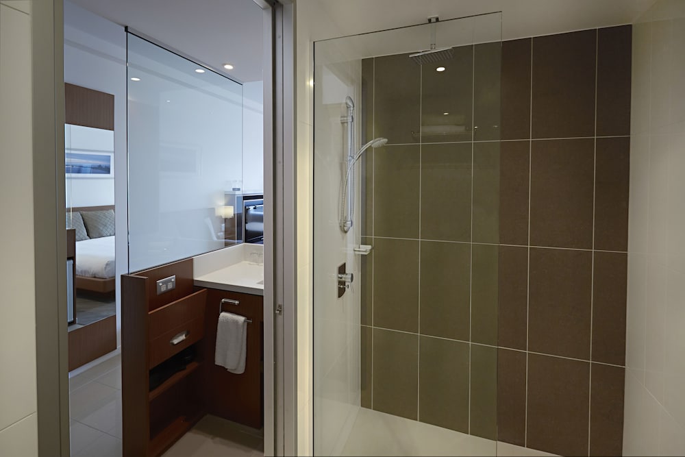 Фото Novotel Christchurch Cathedral Square