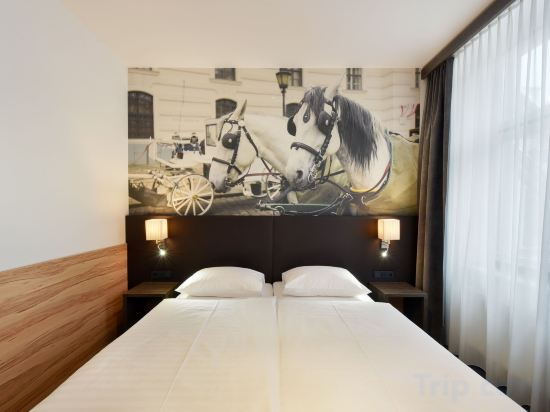 Фото Lucia Hotel