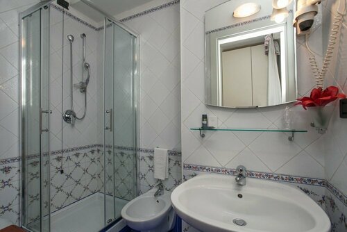 Гостиница Residence Zodiacus в Бари