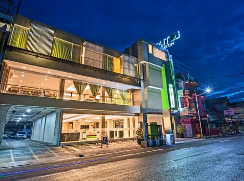 Гостиница Hotel Lotus Subang в Субанге