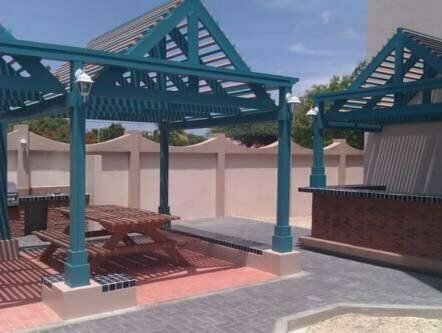 Гостиница Caribbean Palm Village Resort в Ноорде