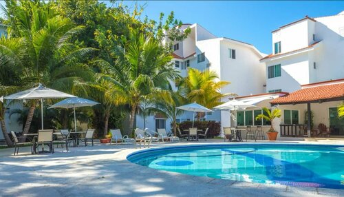 Гостиница Las Gaviotas Hotel & Suites в Канкуне