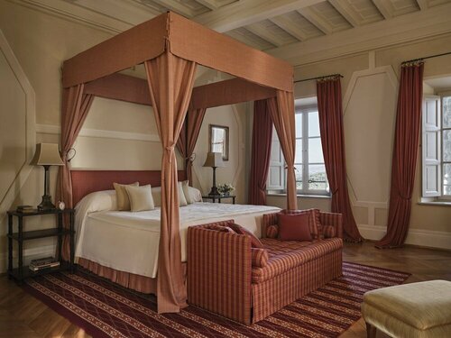 Гостиница Rosewood Castiglion del Bosco в Монтальчине