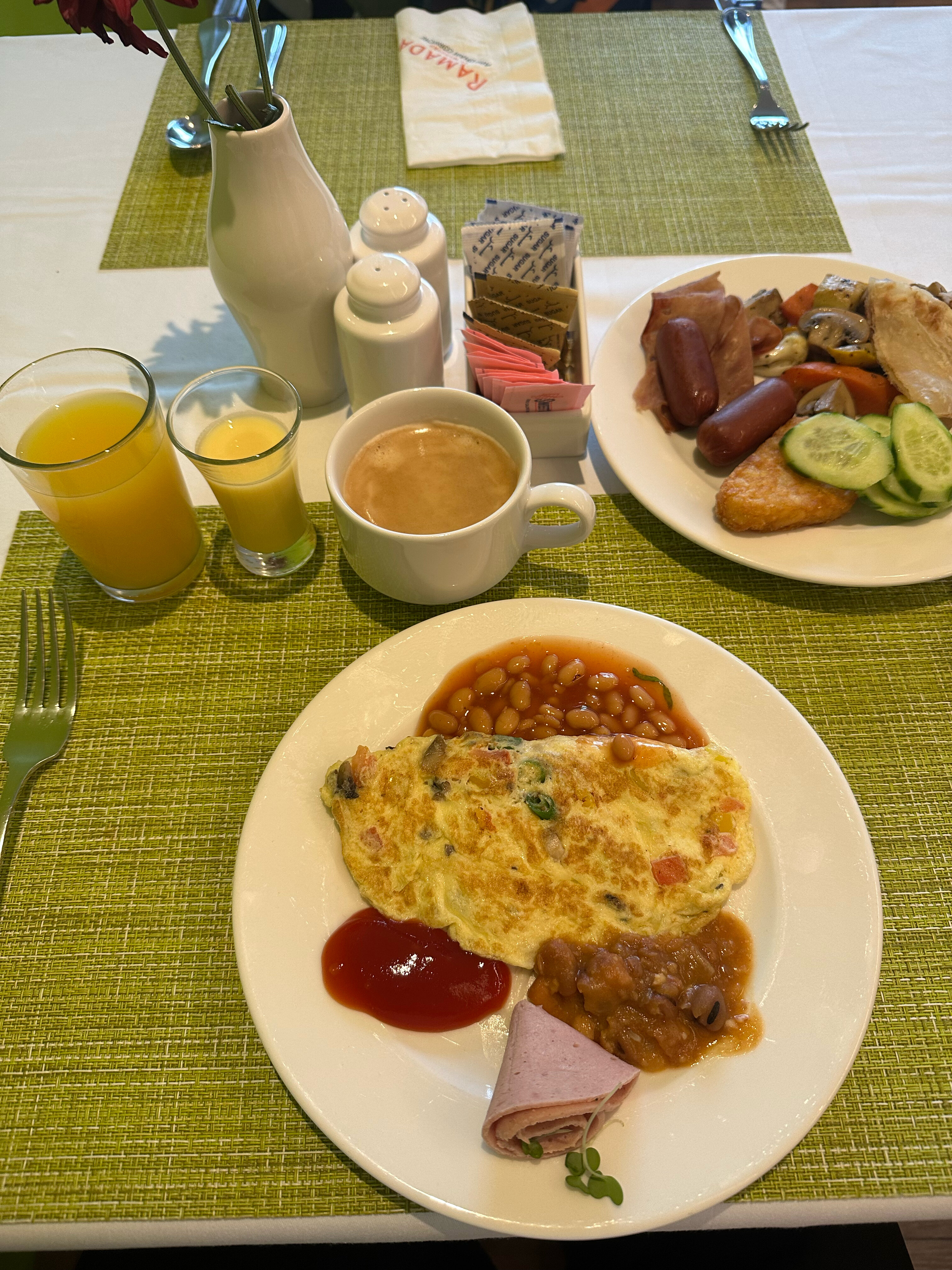 Фото Ramada by Wyndham Abu Dhabi Corniche