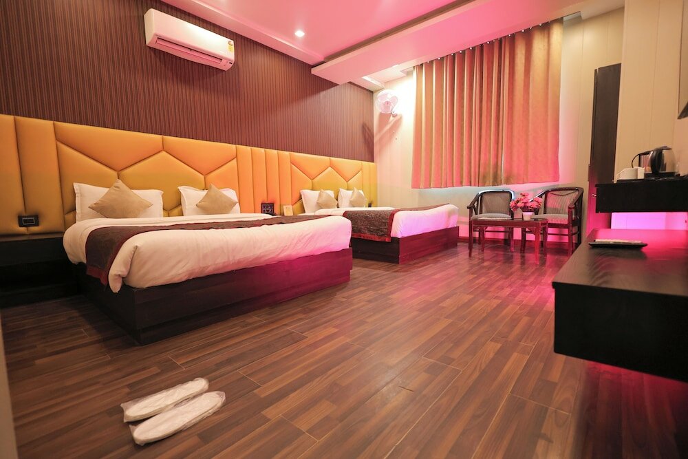Фото Hotel Krishnam