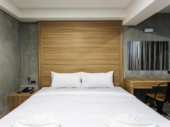 Фото Happy Bou Jomtien Guesthouse