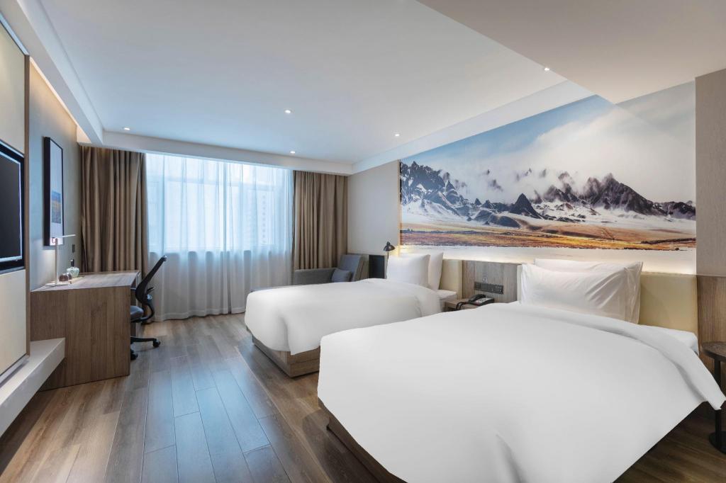 Фото Atour Hotel Urumqi People's Cinema
