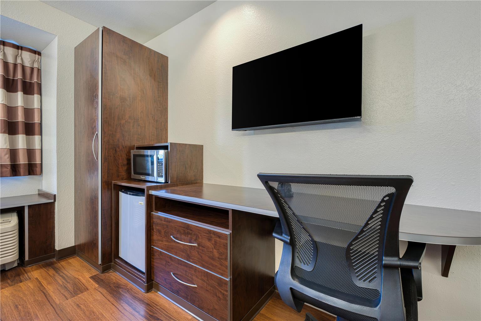 Фото SureStay Plus Hotel by Best Western Buckhannon