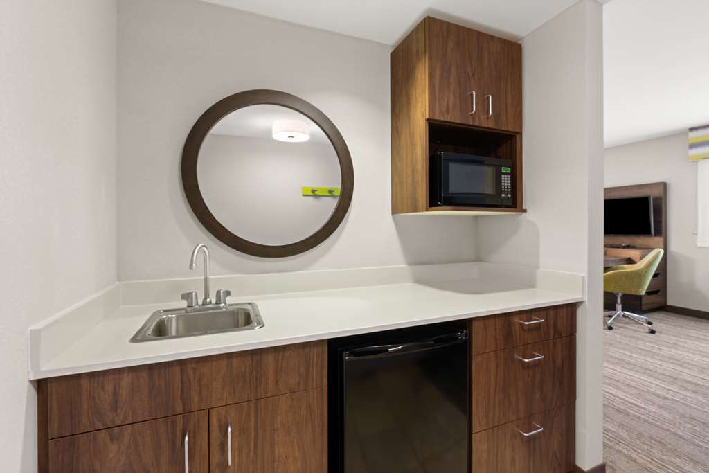Фото Hampton Inn & Suites Burlington