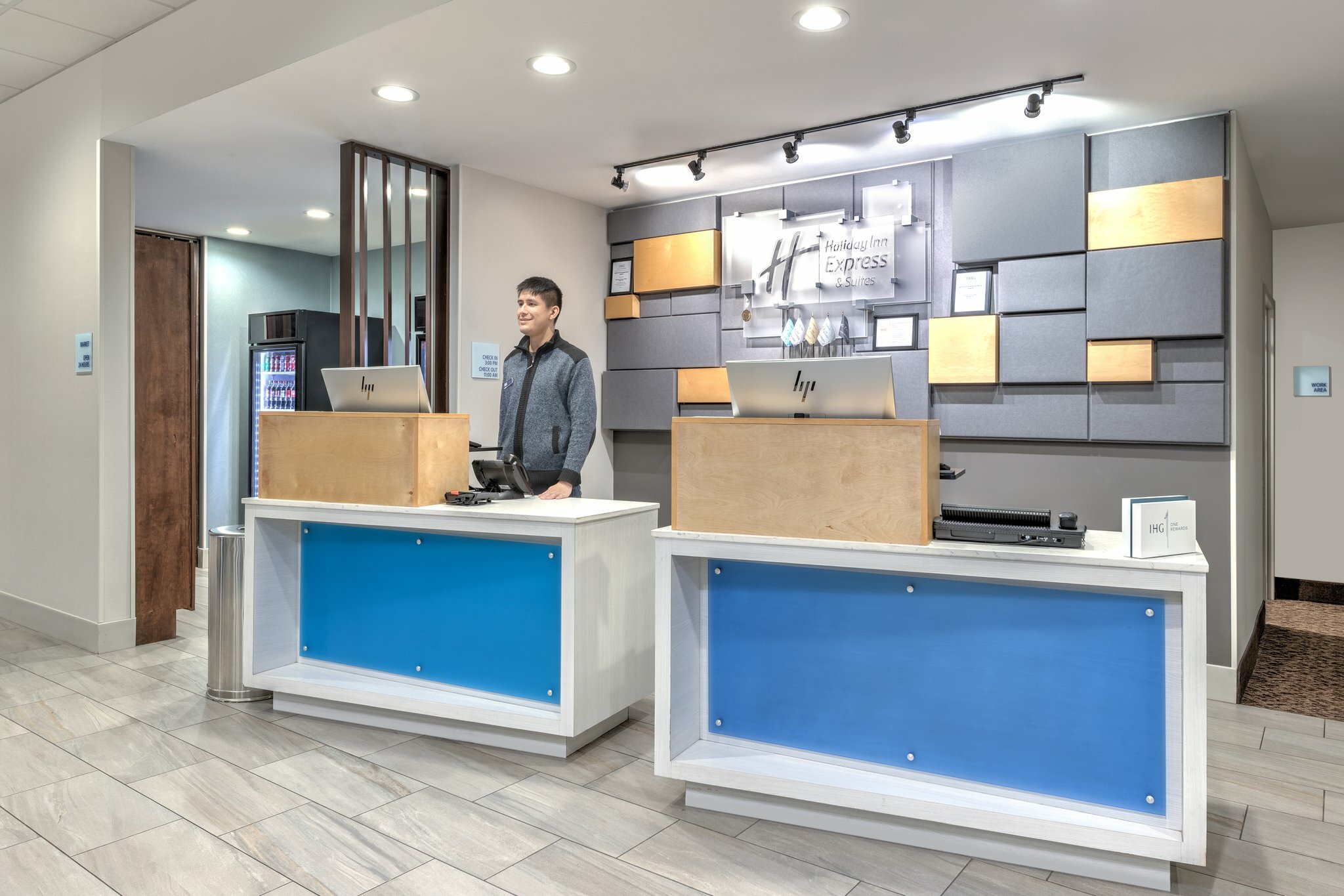 Фото Holiday Inn Express & Suites Moore, an Ihg Hotel