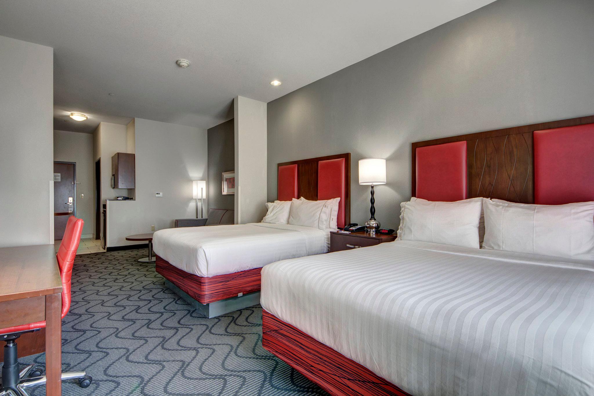 Фото Holiday Inn Express & Suites Oklahoma City North, an Ihg Hotel