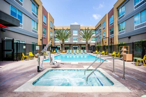 Гостиница Home2 Suites by Hilton Carlsbad в Карлсбаде