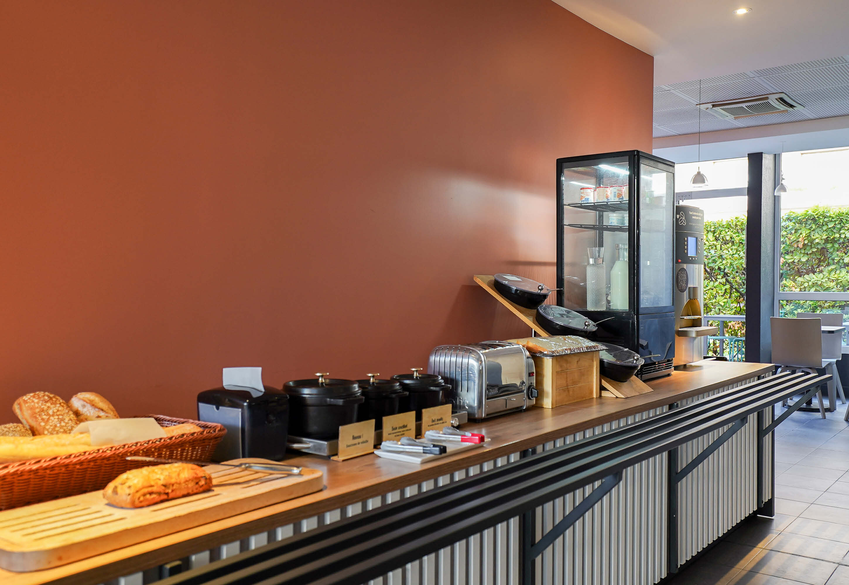 Фото B&B Hotel Marseille Prado Parc des expositions