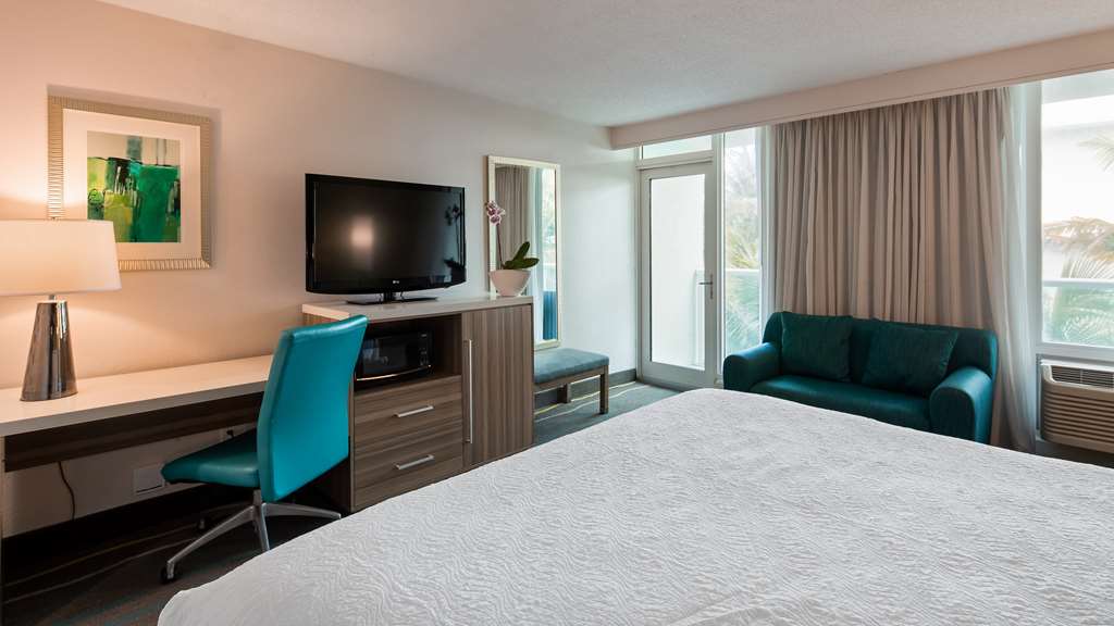 Фото Best Western Plus Oceanside Inn