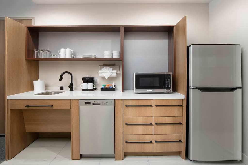 Фото Home2 Suites by Hilton Albuquerque Airport