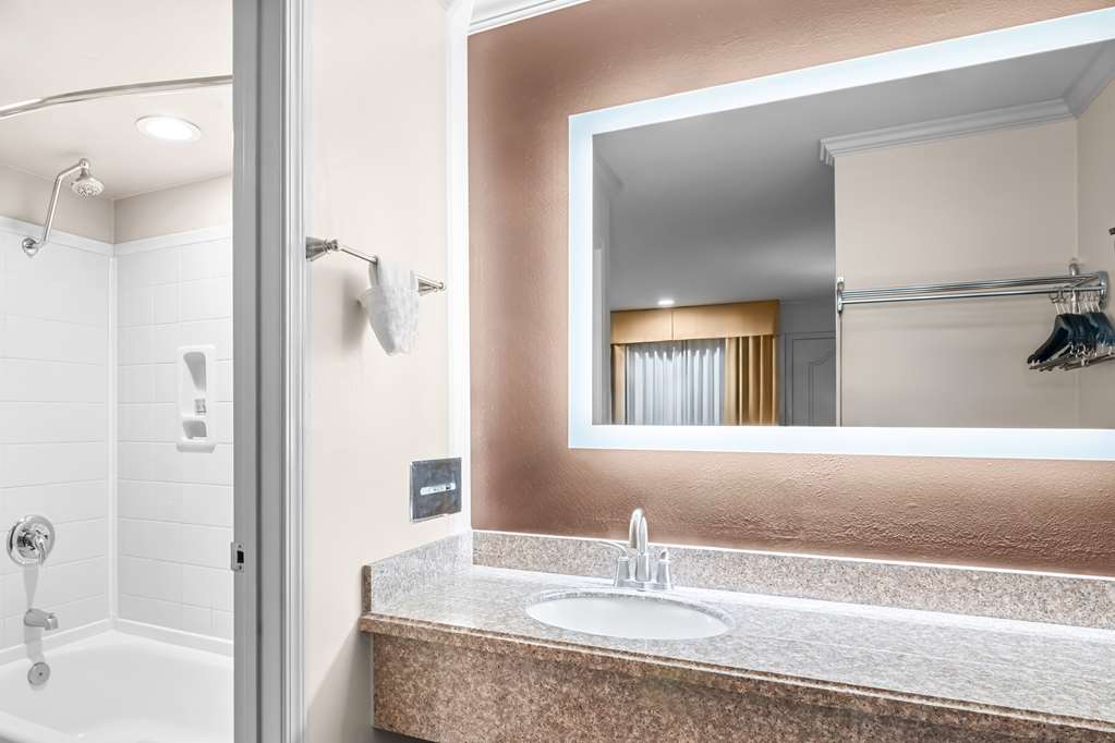 Фото Best Western Skyline Motor Lodge