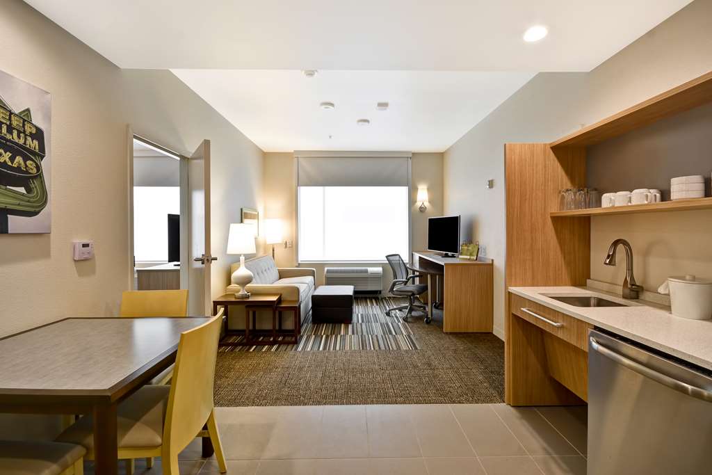 Фото Home2 Suites by Hilton Dallas Downtown at Baylor Scott & White