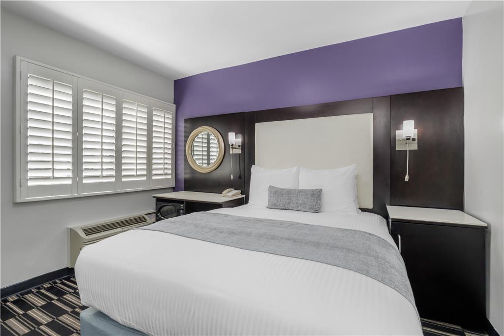 Фото SureStay Hotel by Best Western Beverly Hills West La