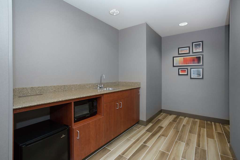 Фото Hampton Inn & Suites Denver-Downtown
