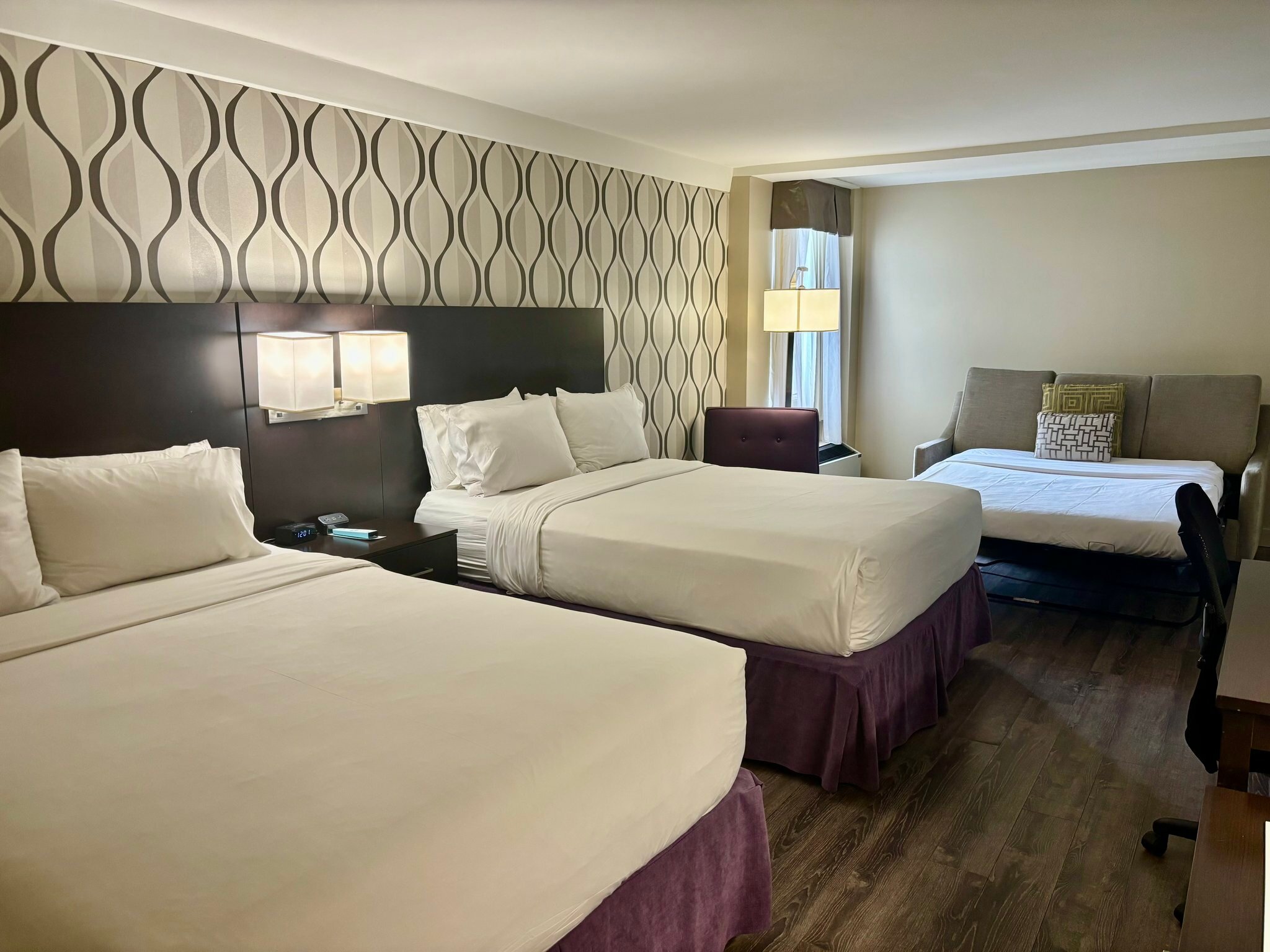 Фото Holiday Inn Toronto International Airport