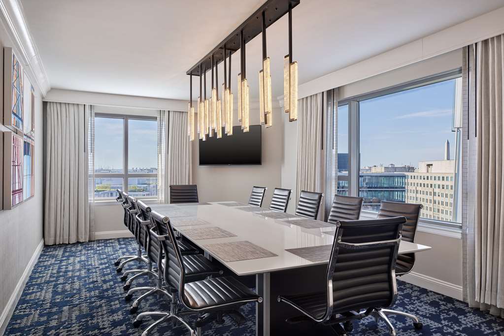 Фото Embassy Suites by Hilton Washington D. C. – Convention Center