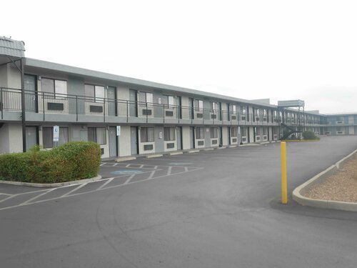 Гостиница SureStay Hotel by Best Western Phoenix Airport в Финиксе