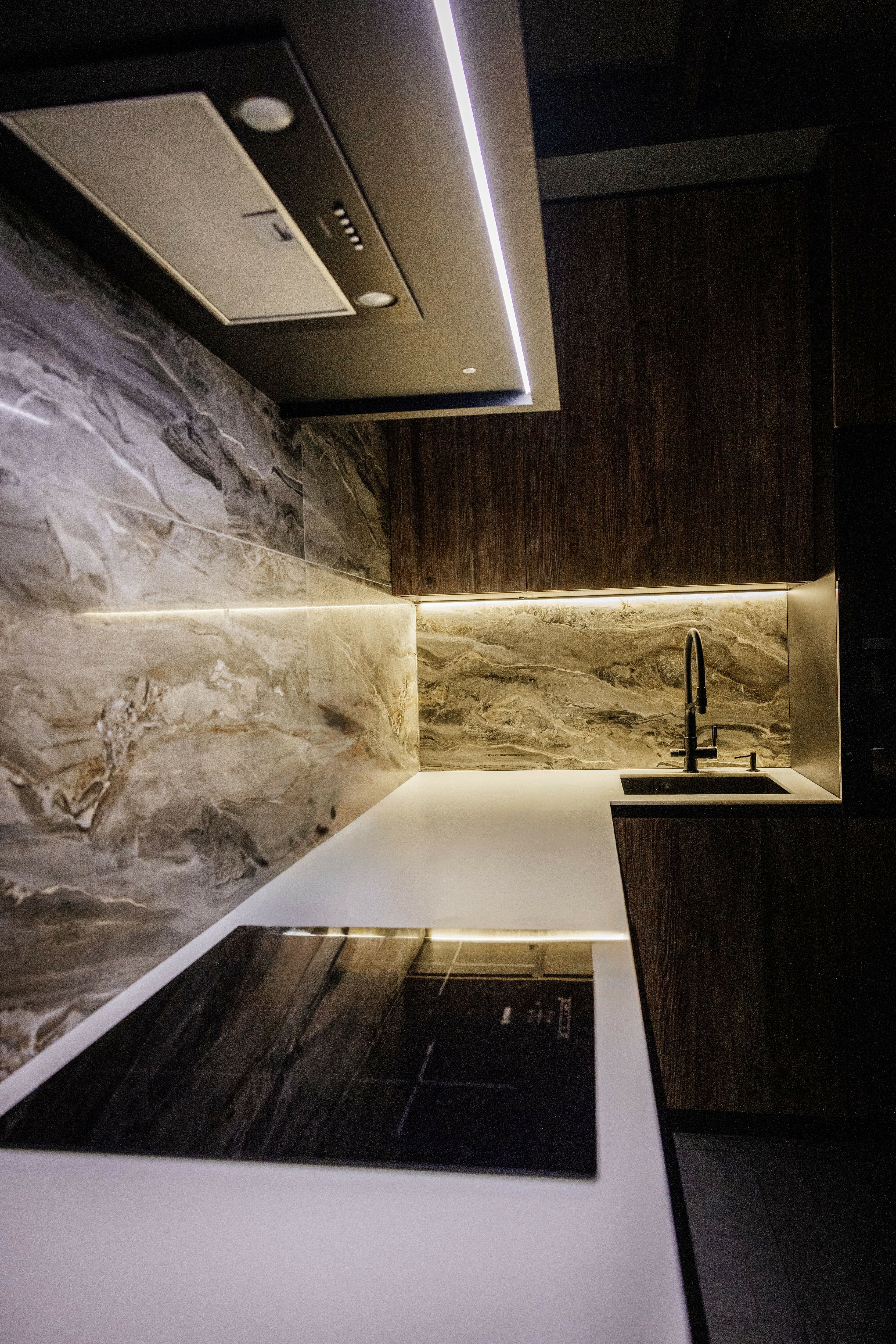 Фото The Regal Apartment