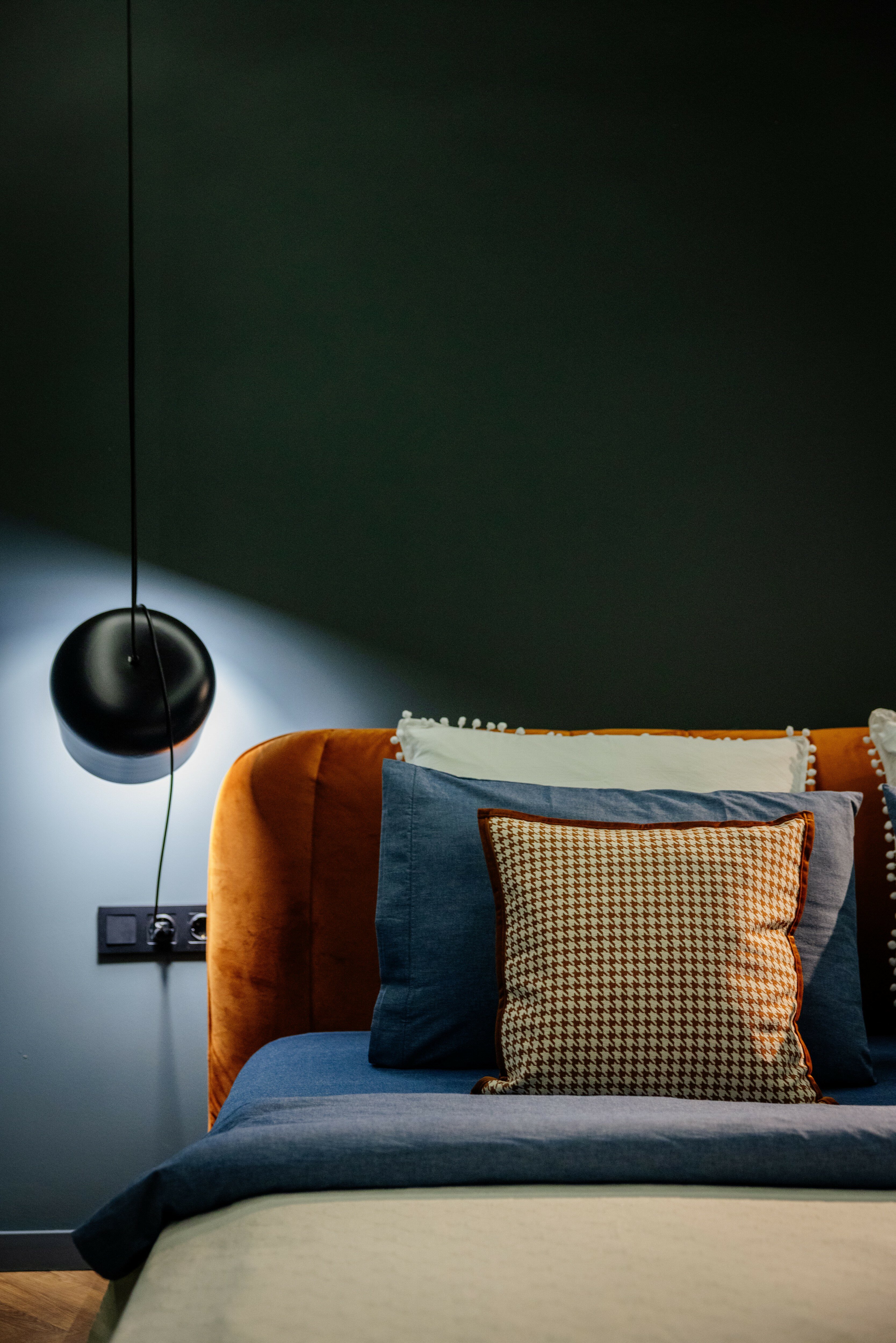 Фото The Regal Apartment