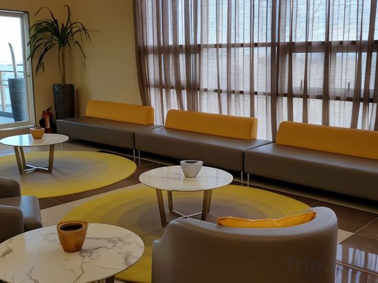 Фото One Central Hotel