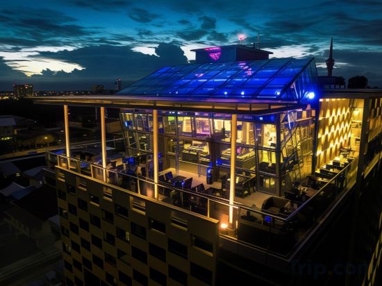 Фото Hotel Labuan Point