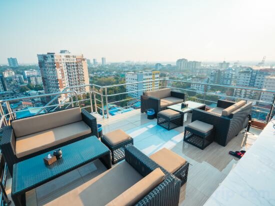 Фото Hotel Sanchaung