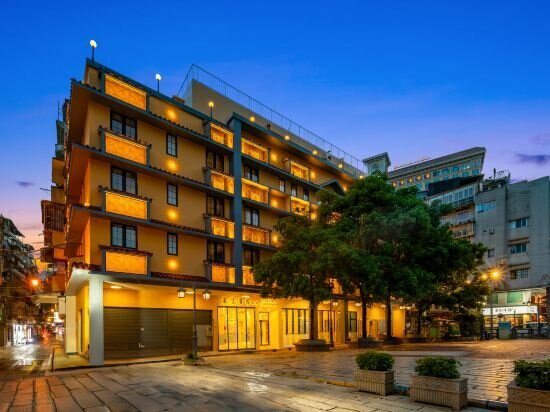 Hotel Pensão Família (Templo De Hong Kung）, Macau, photo