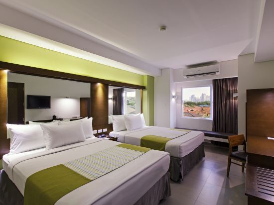 Фото Microtel by Wyndham Acropolis