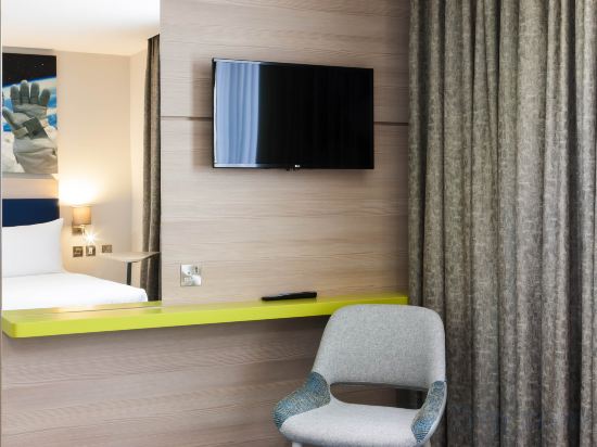 Фото ibis Styles London Heathrow Airport