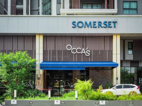 Фото Somerset Ekamai Bangkok