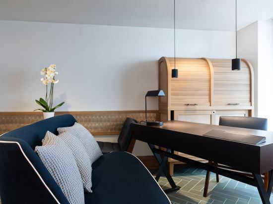 Фото Hotel Esteem Tour Eiffel