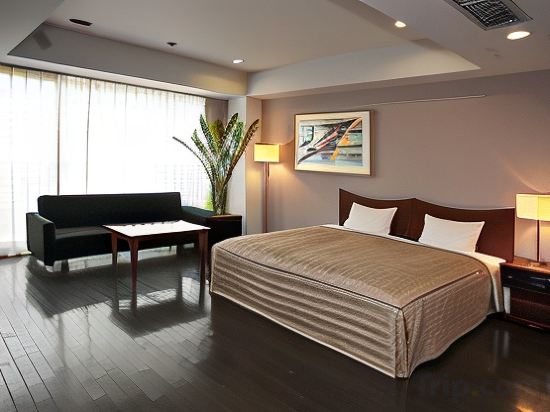 Фото The Residential Suites Fukuoka