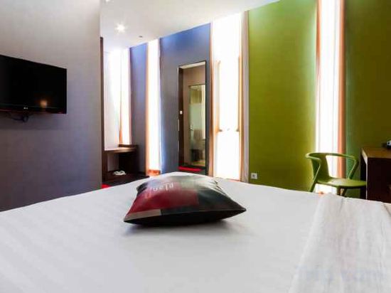 Фото Plan B Hotel