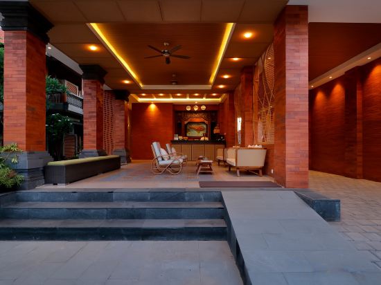 Фото Adi Dharma Hotel Legian