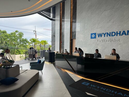 Внешний вид отеля Wyndham La Vita Phuket в Равае, фото 2