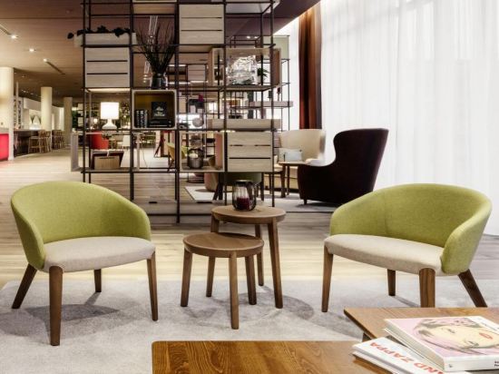 Фото IntercityHotel Frankfurt Hauptbahnhof Süd